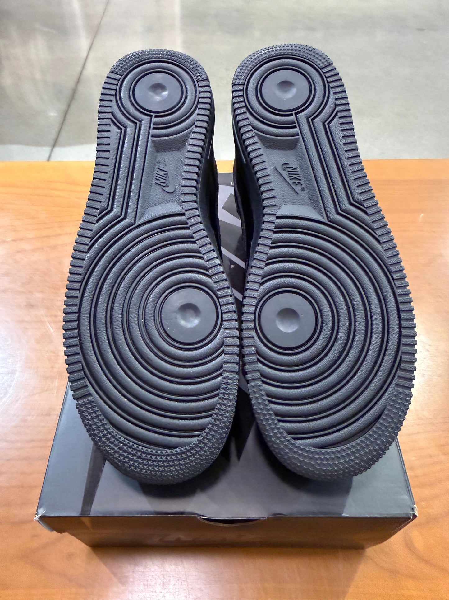 Supreme Air Force 1 Low Black