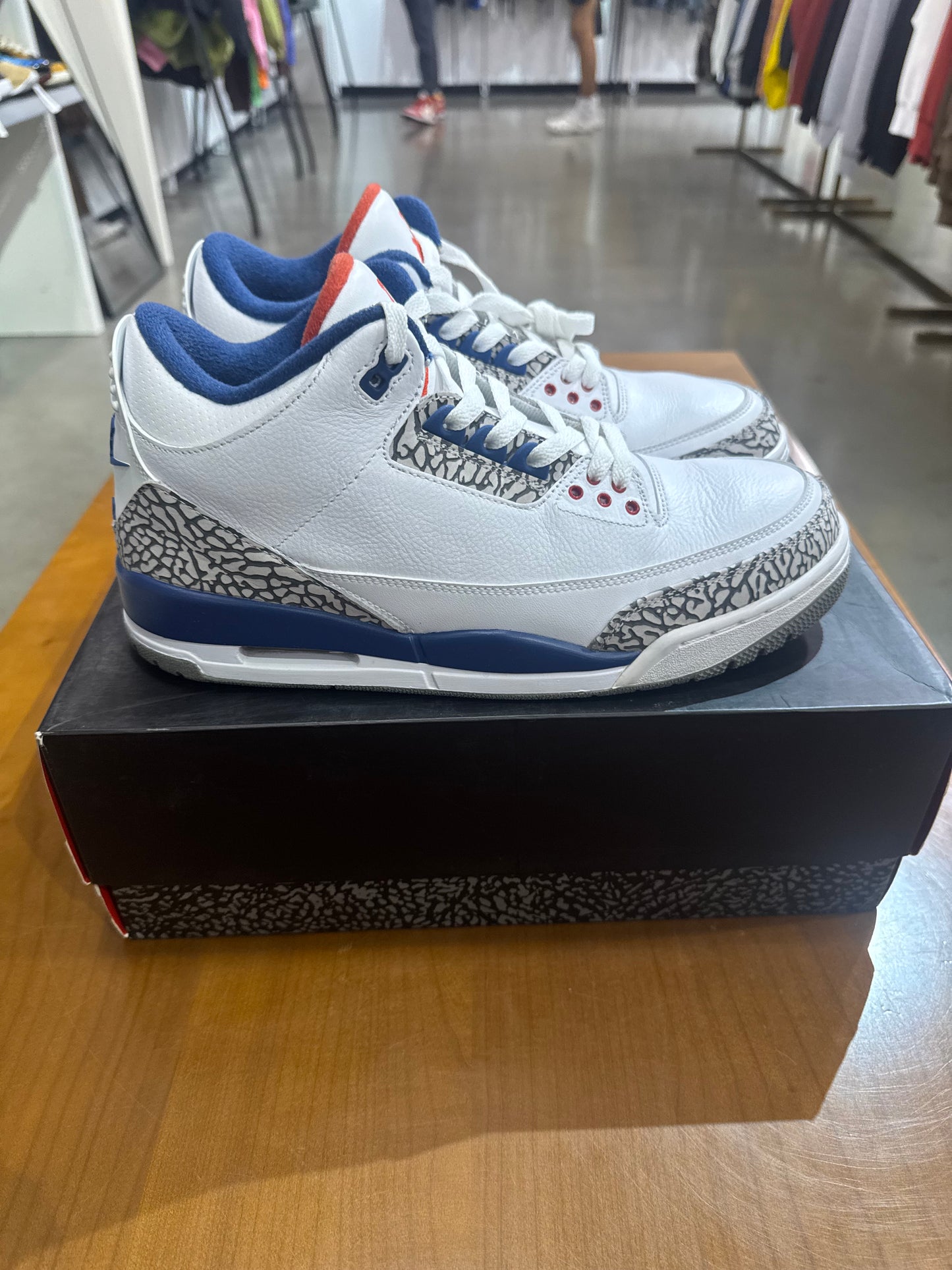Preowned Air Jordan 3 True Blue