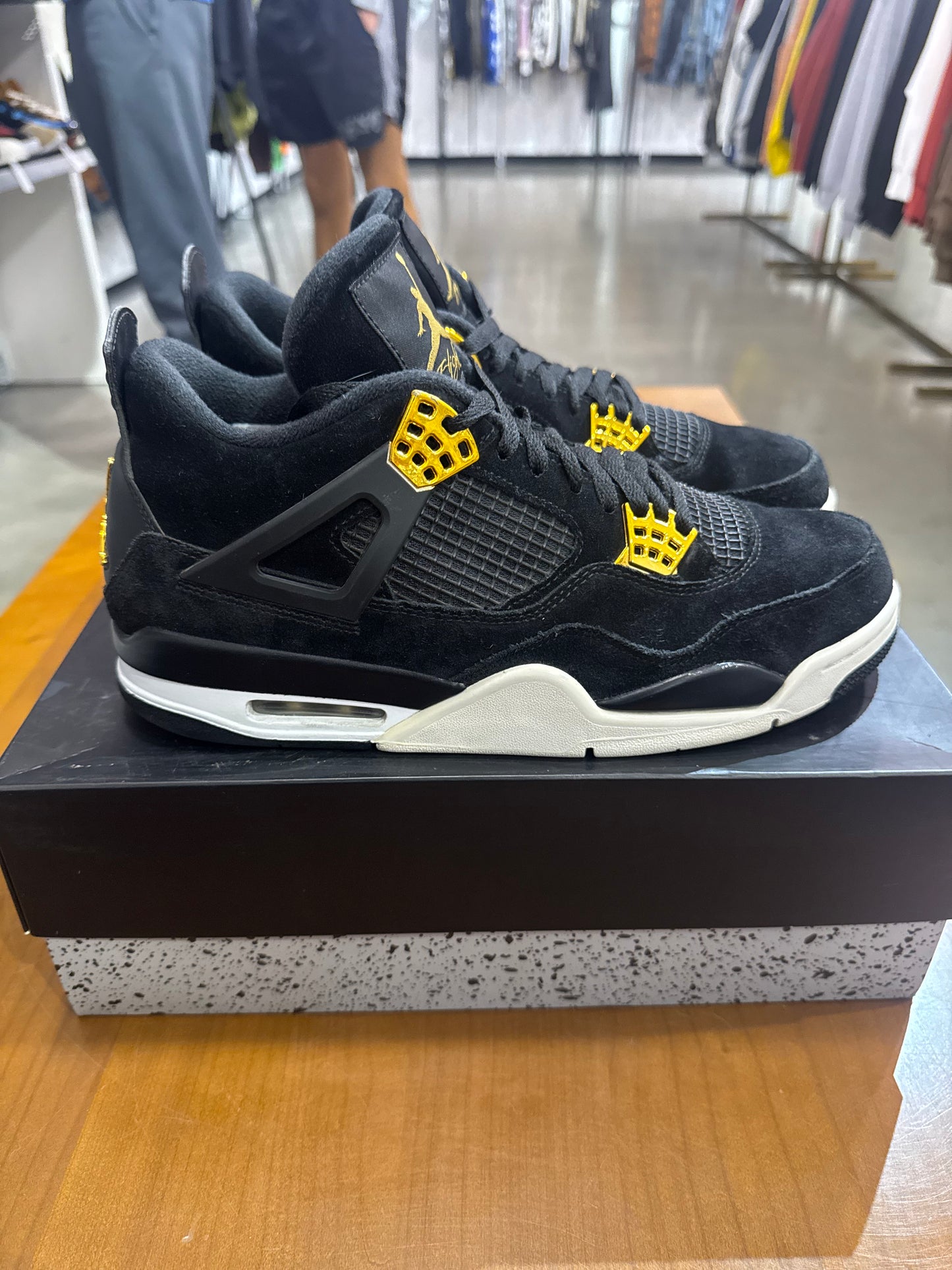 Preowned Air Jordan 4 Royalty