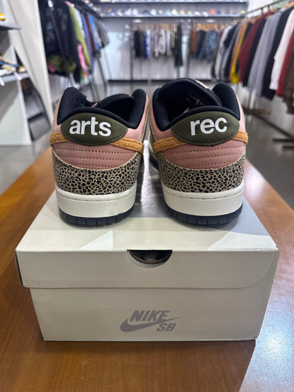Nike SB Dunk Low Arts Rec