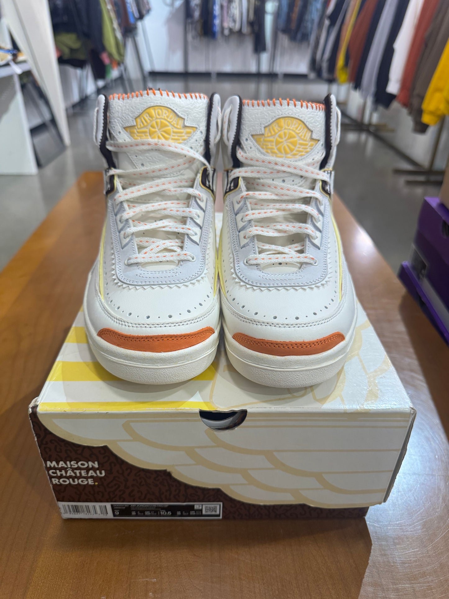 Air Jordan 2 Maison Chateau Rouge