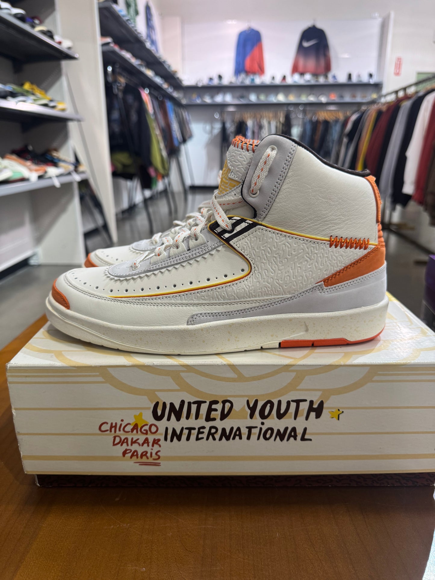 Air Jordan 2 Maison Chateau Rouge