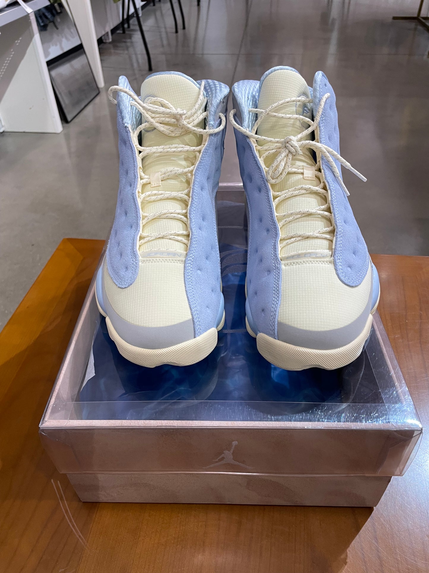 Preowned Air Jordan 13 Solefly