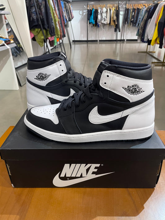 Preowned Air Jordan 1 Black White