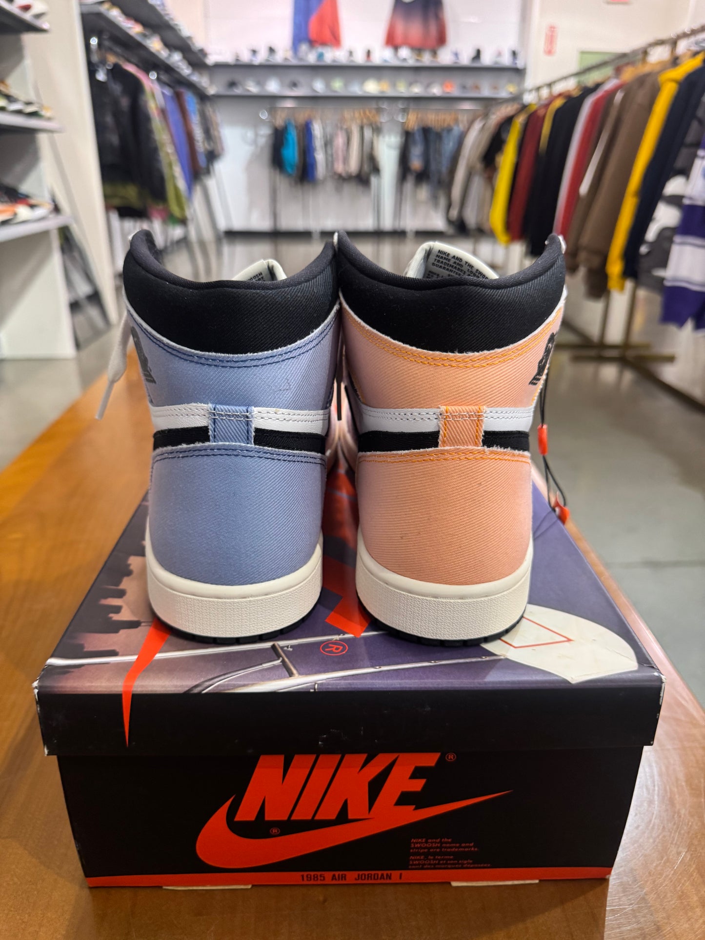 Air Jordan 1 Skyline