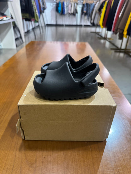 Yeezy Slide Dark Onyx