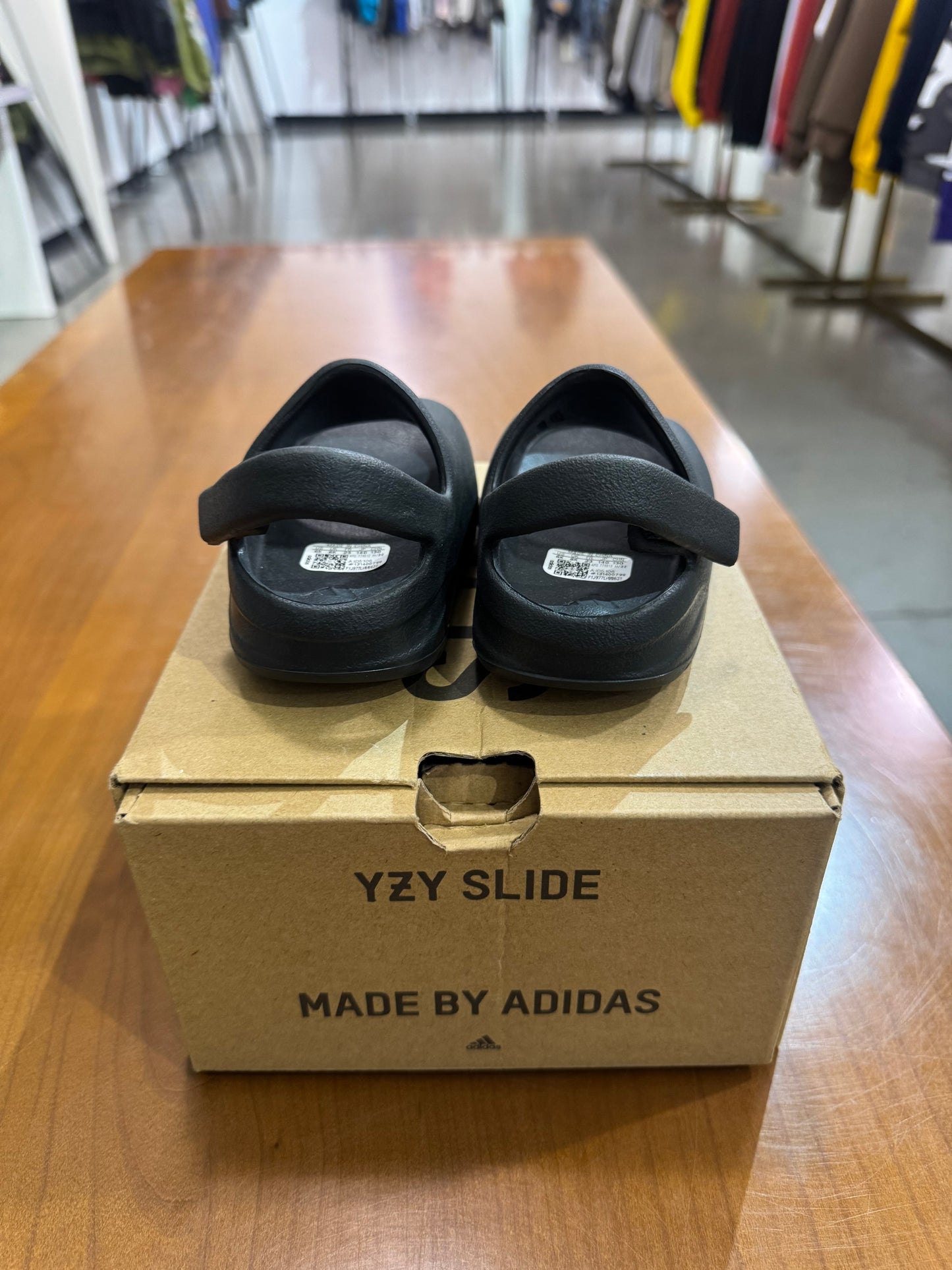 Yeezy Slide Dark Onyx