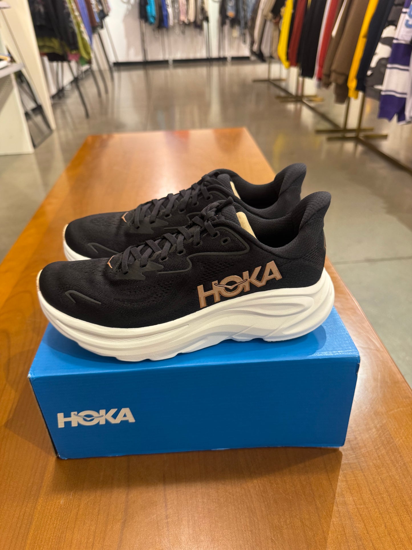 Hoka One One Clifton 10 Black Rose Gold