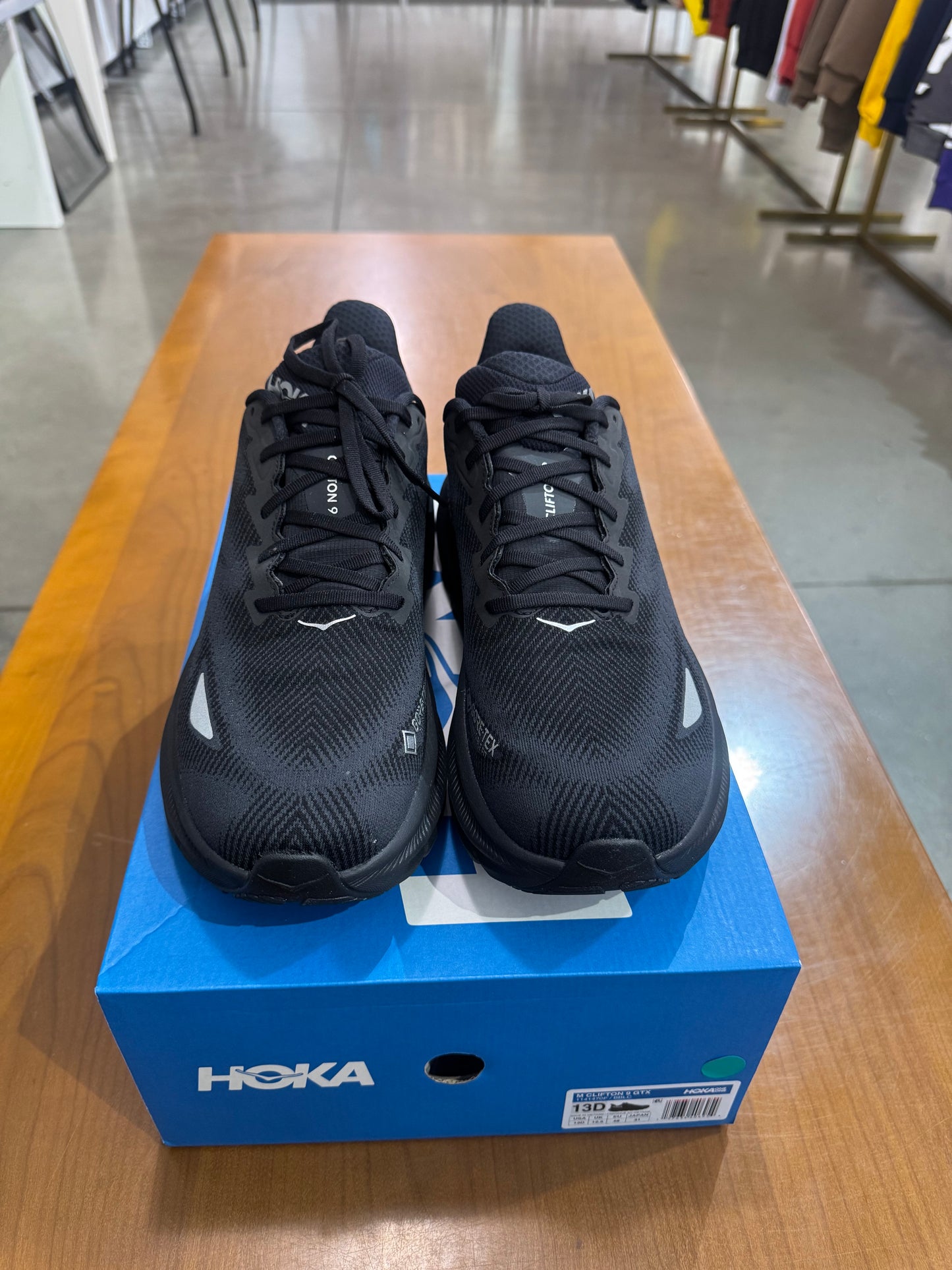 HOKA Clifton 9 GORE-TEX Triple Black