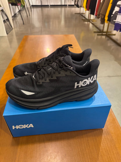 HOKA Clifton 9 GORE-TEX Triple Black