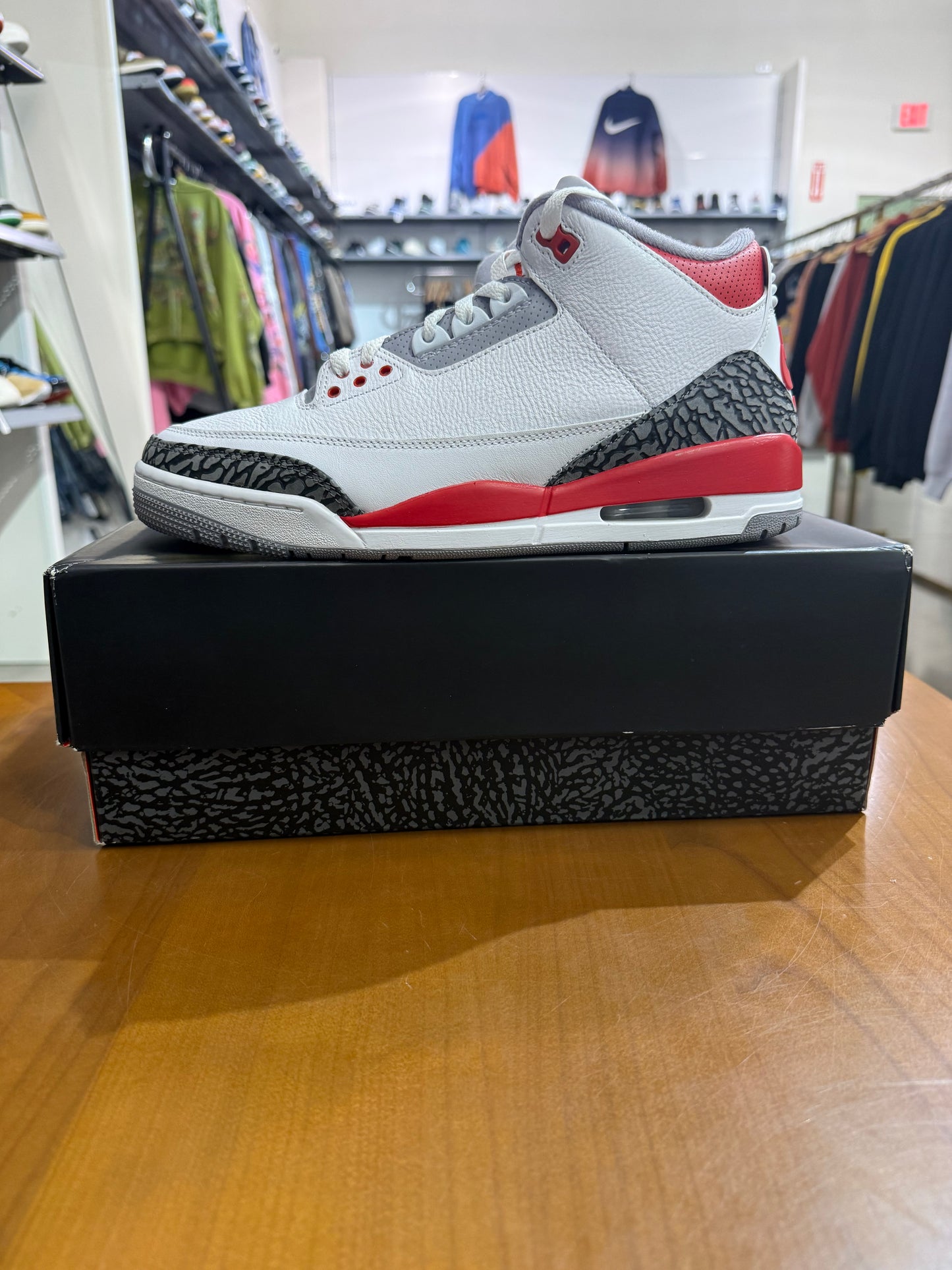Preowned Air Jordan 3 Fire Red