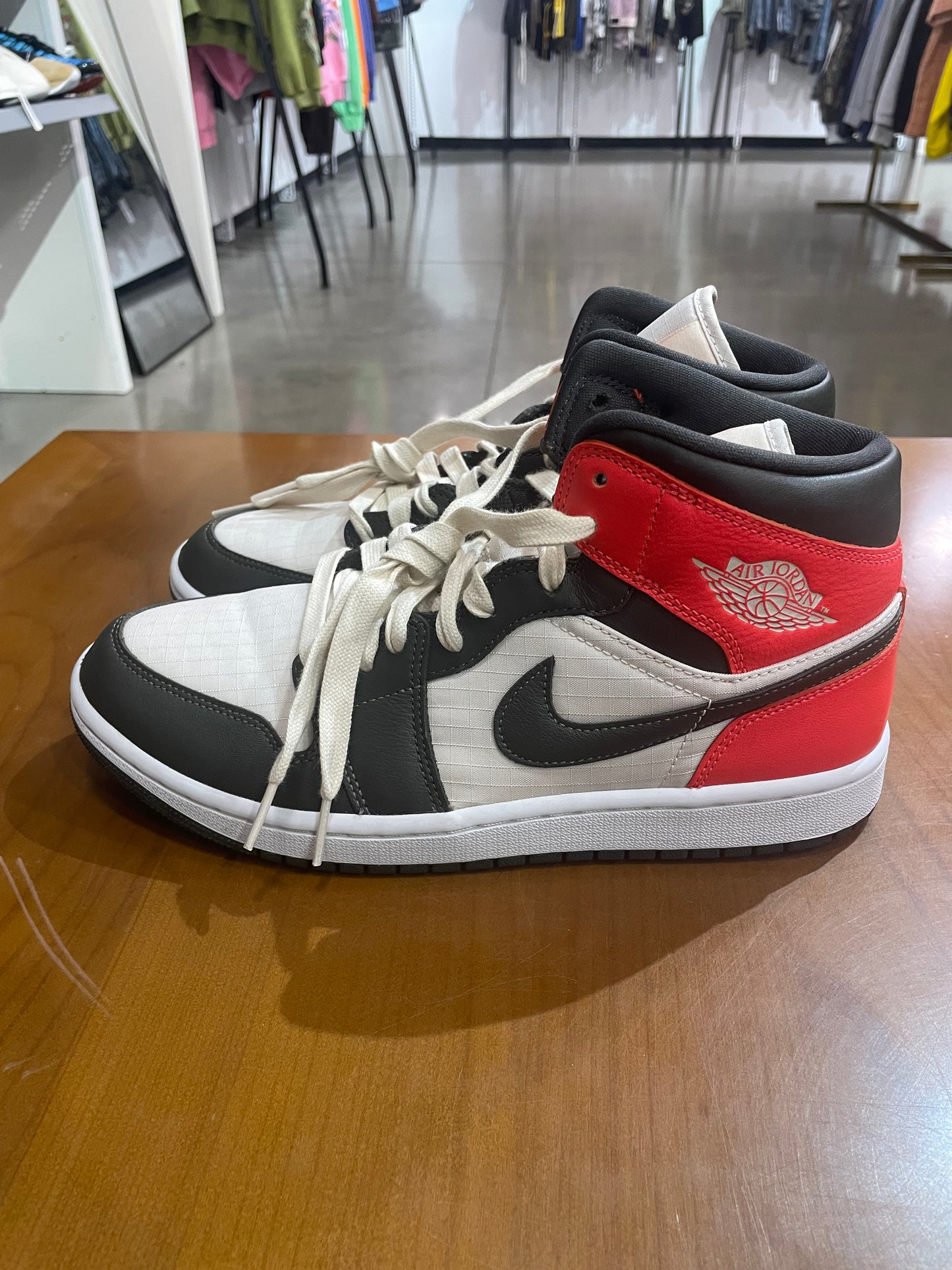 Preowned Air Jordan 1 Mid Newsprint Light Orewood