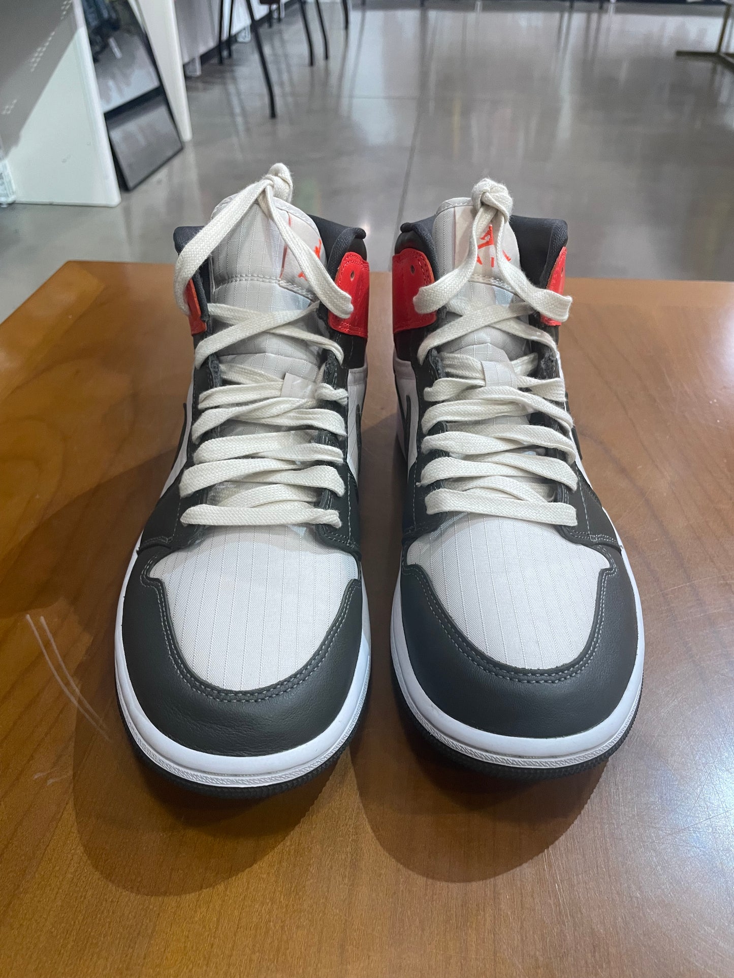 Preowned Air Jordan 1 Mid Newsprint Light Orewood