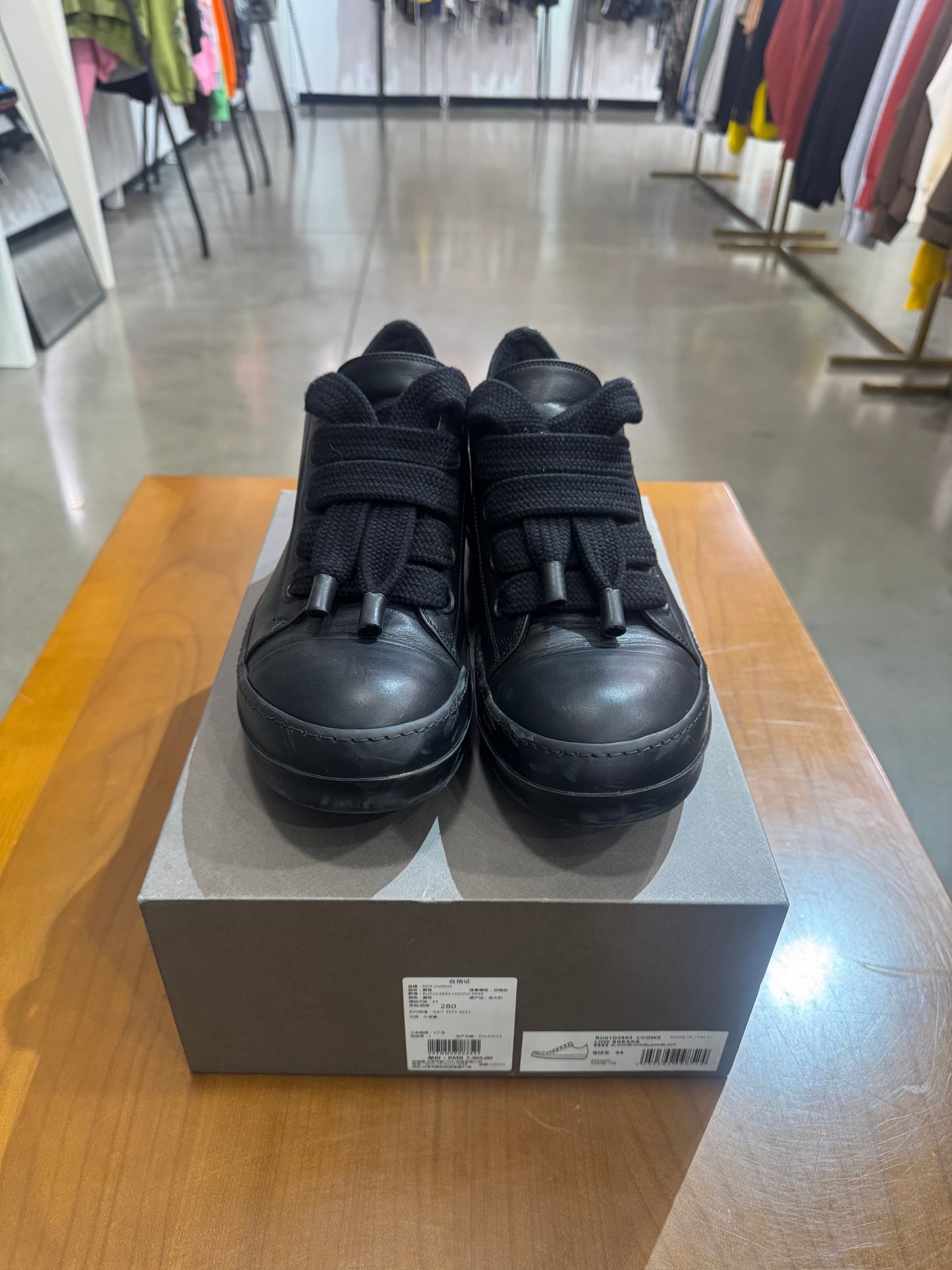 Preowned Rick Owens Lido Jumbo Lace Low Black/Black