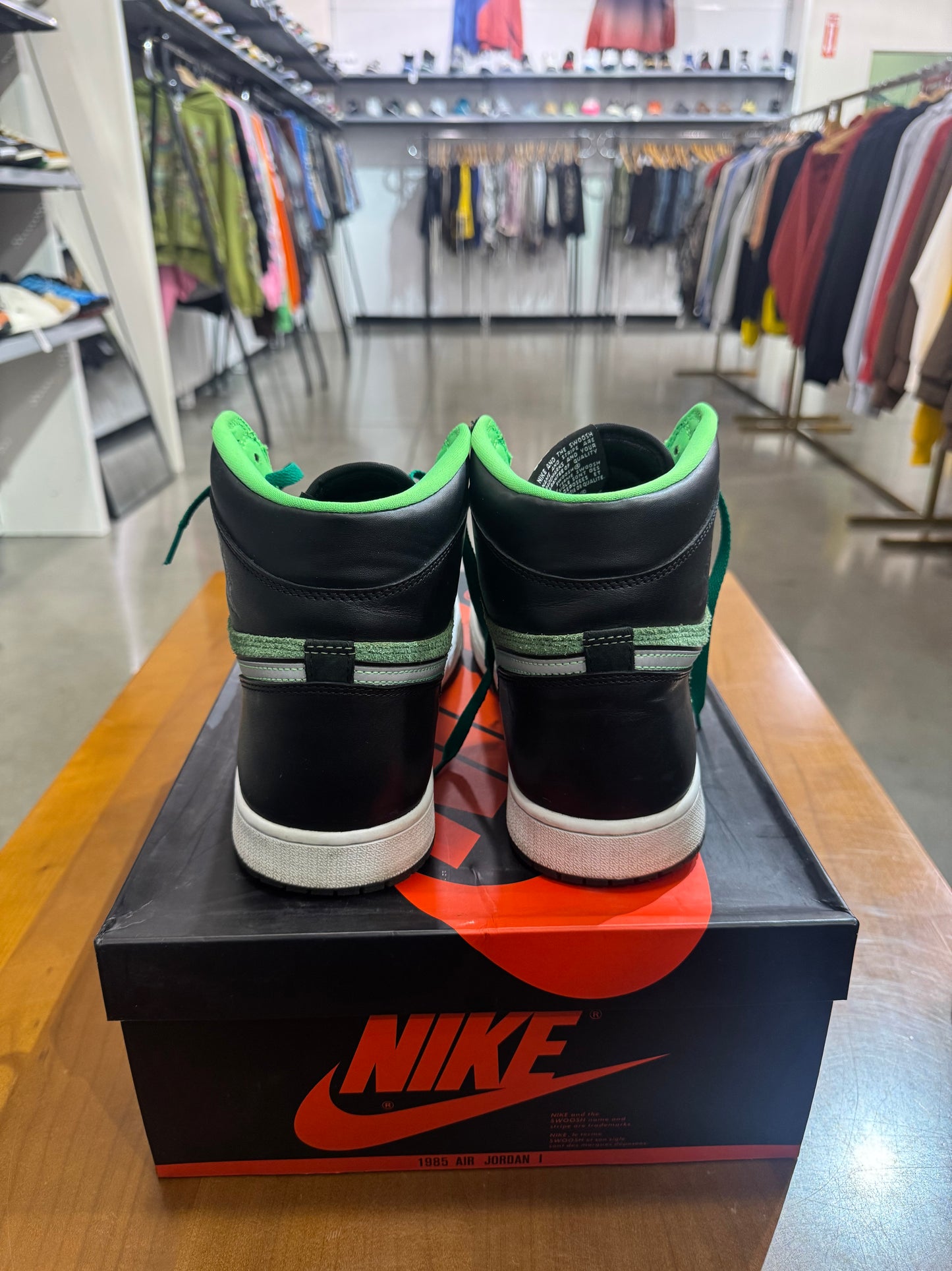 Preowned Air Jordan 1 Zoom Zen Master