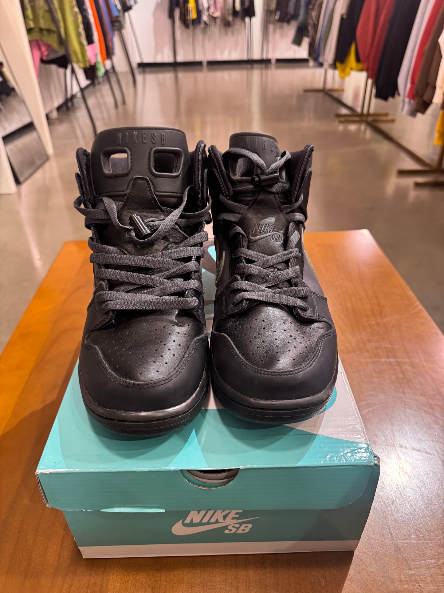 Preowned Nike SB Dunk High FPAR