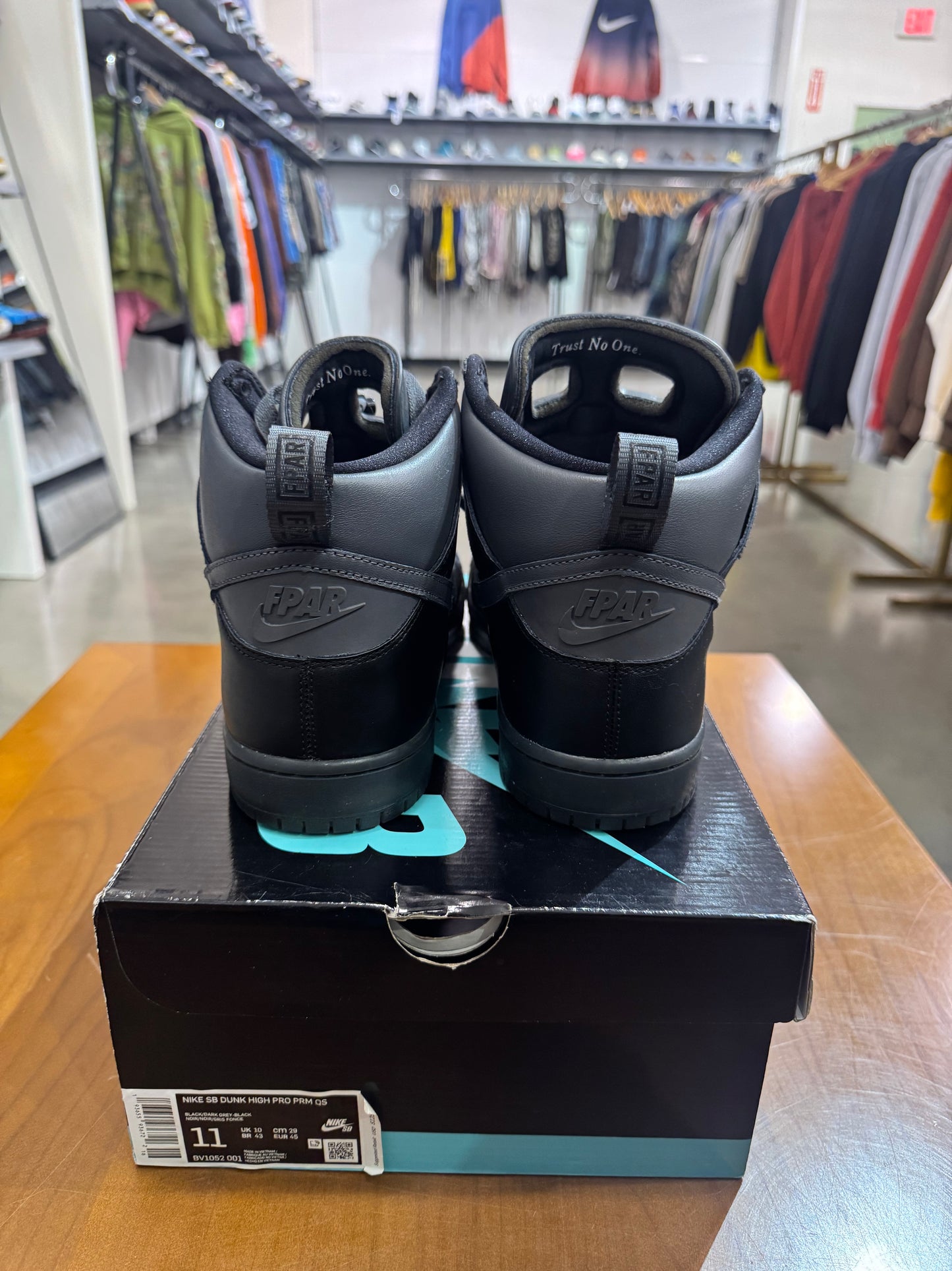 Preowned Nike SB Dunk High FPAR