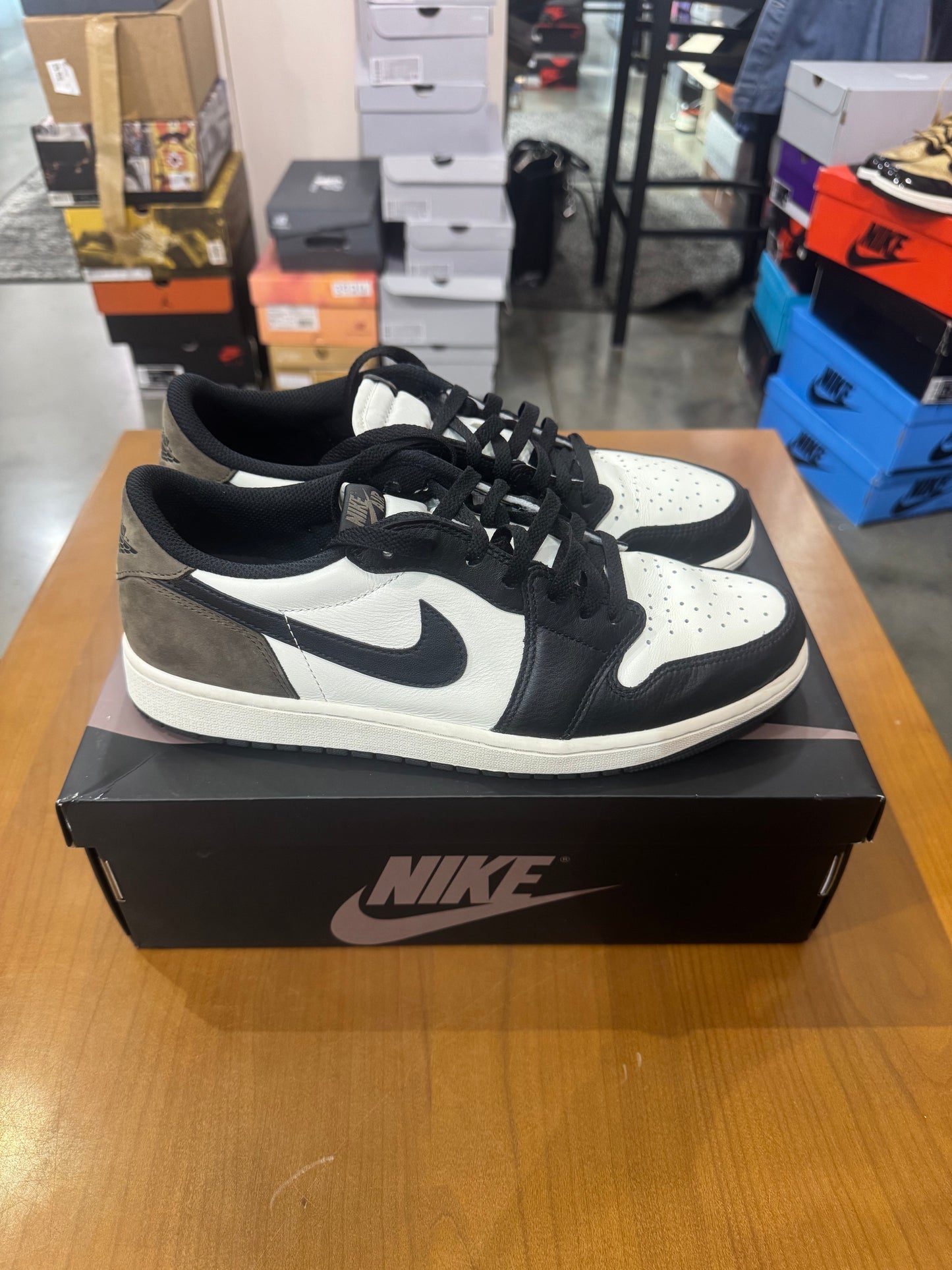 Preowned Air Jordan 1 Low Mocha