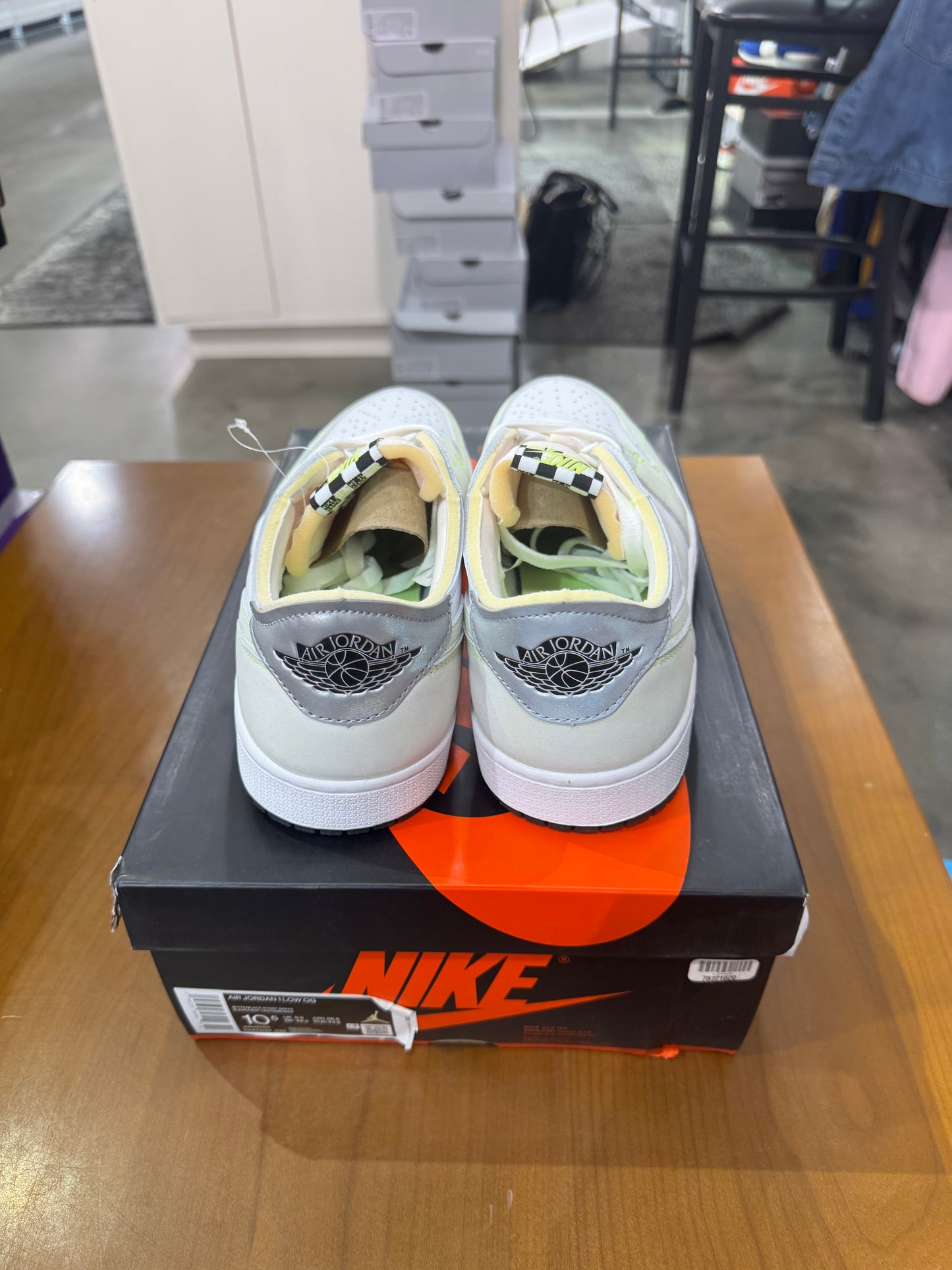 Air Jordan 1 Low White Ghost Green