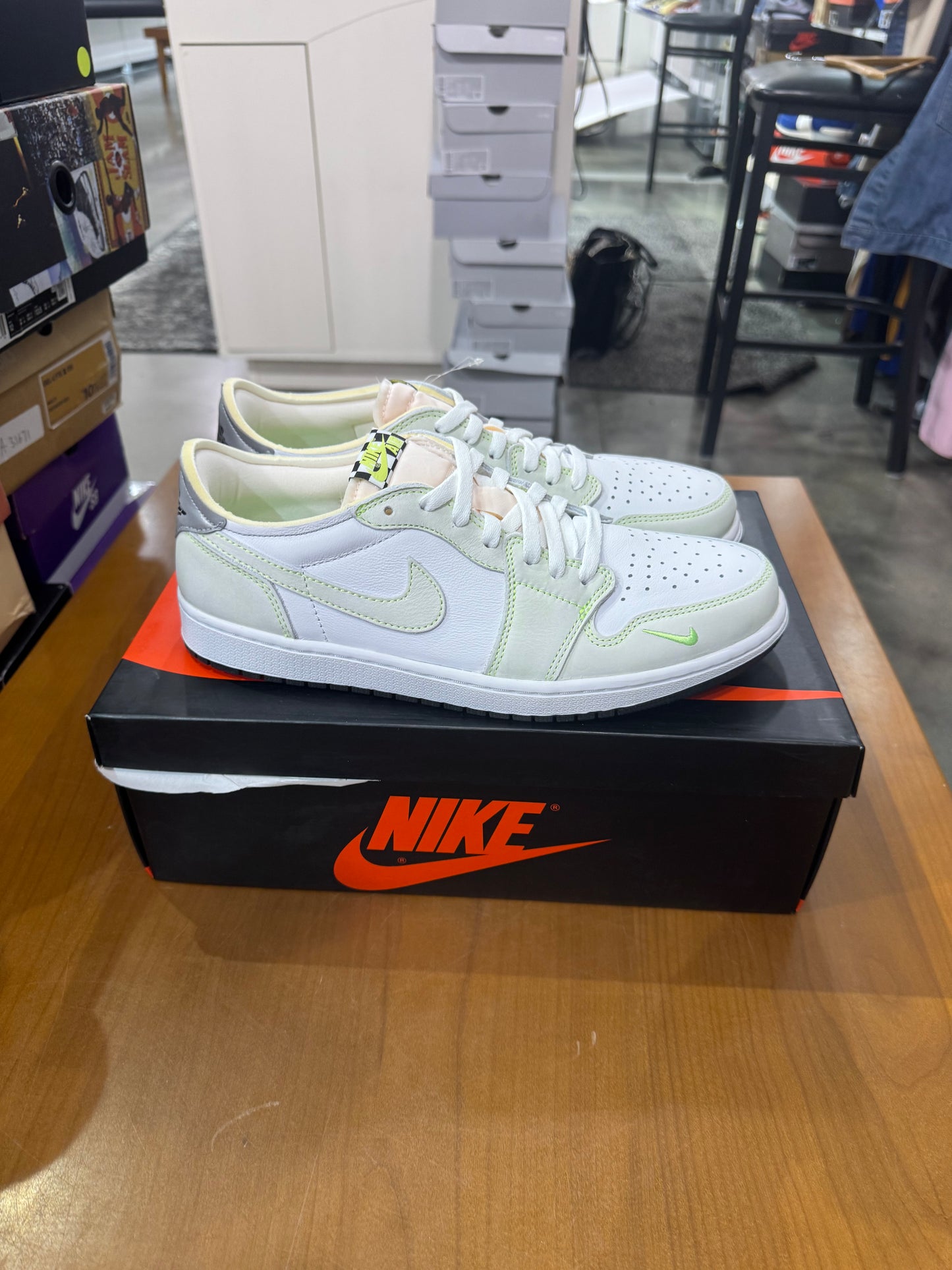 Air Jordan 1 Low White Ghost Green