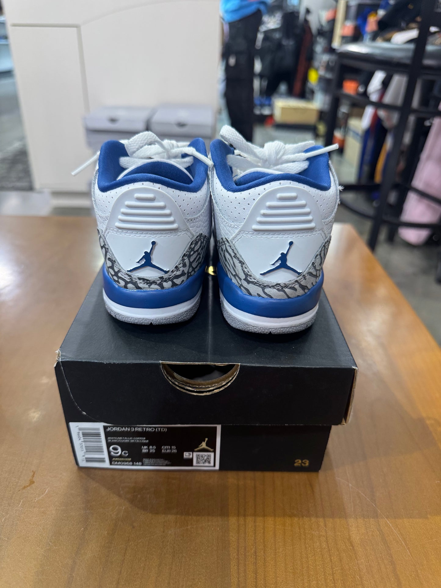 Preowned Air Jordan 3 Wizards
