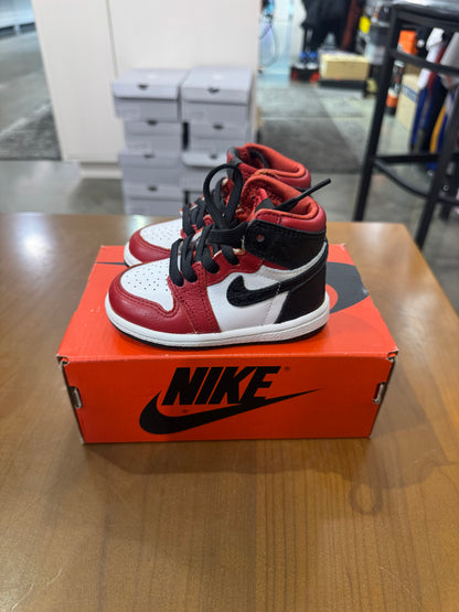 Preowned Air Jordan 1 Satin Snake Chicago