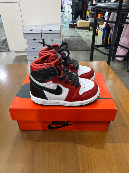 Preowned Air Jordan 1 Satin Snake Chicago