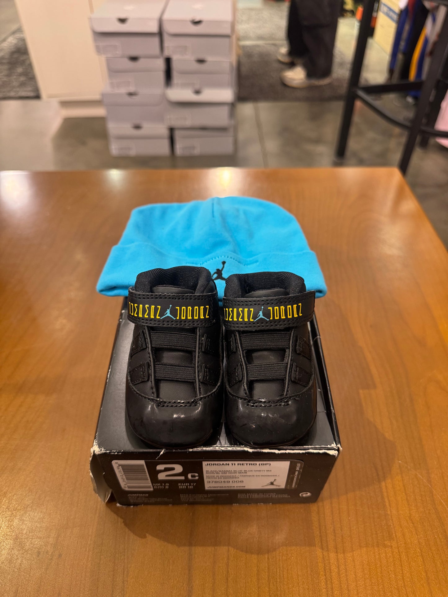 Air Jordan 11 Gamma Blue (w/ beanie)