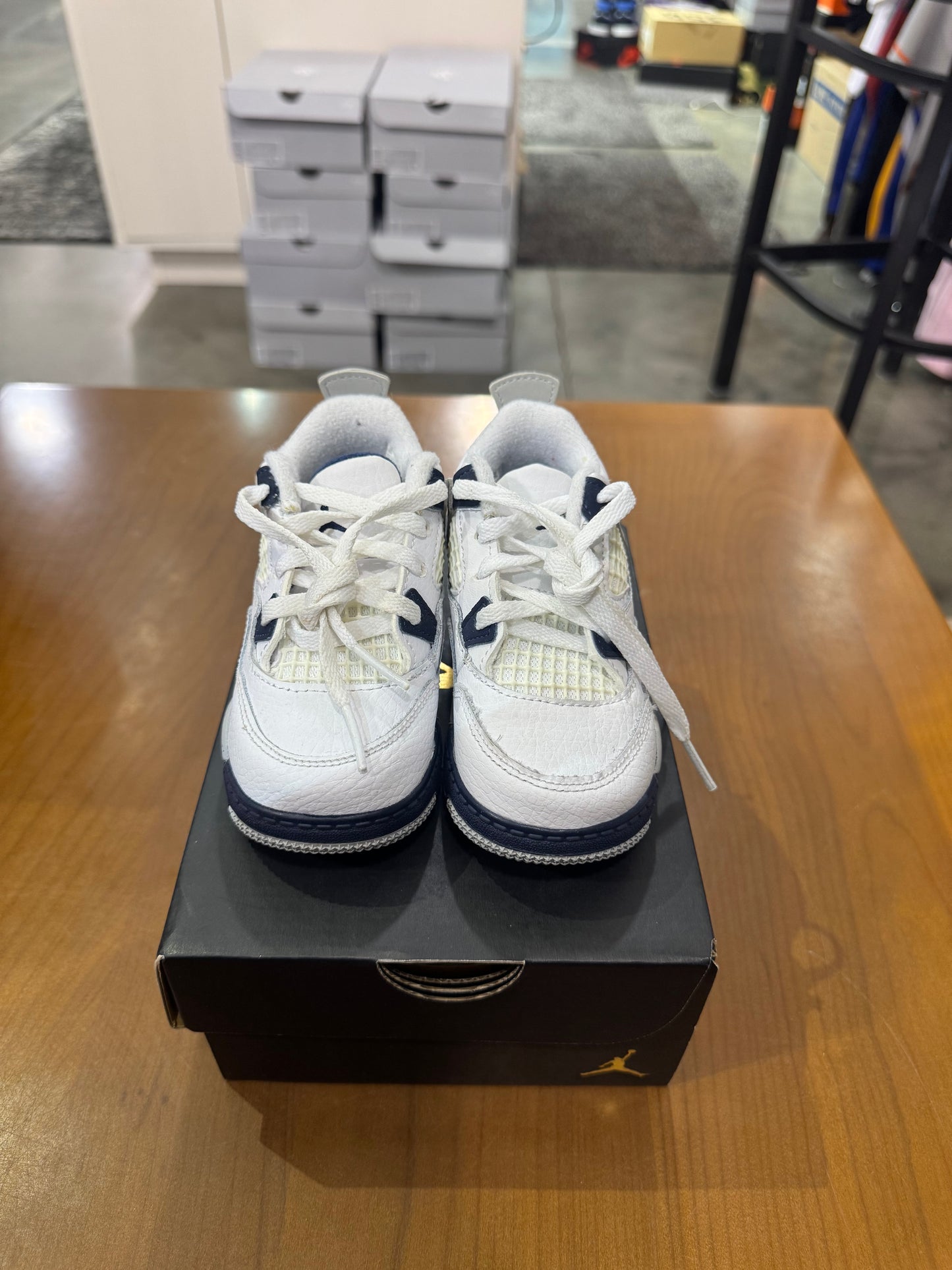 Preowned Air Jordan 4 Midnight Navy