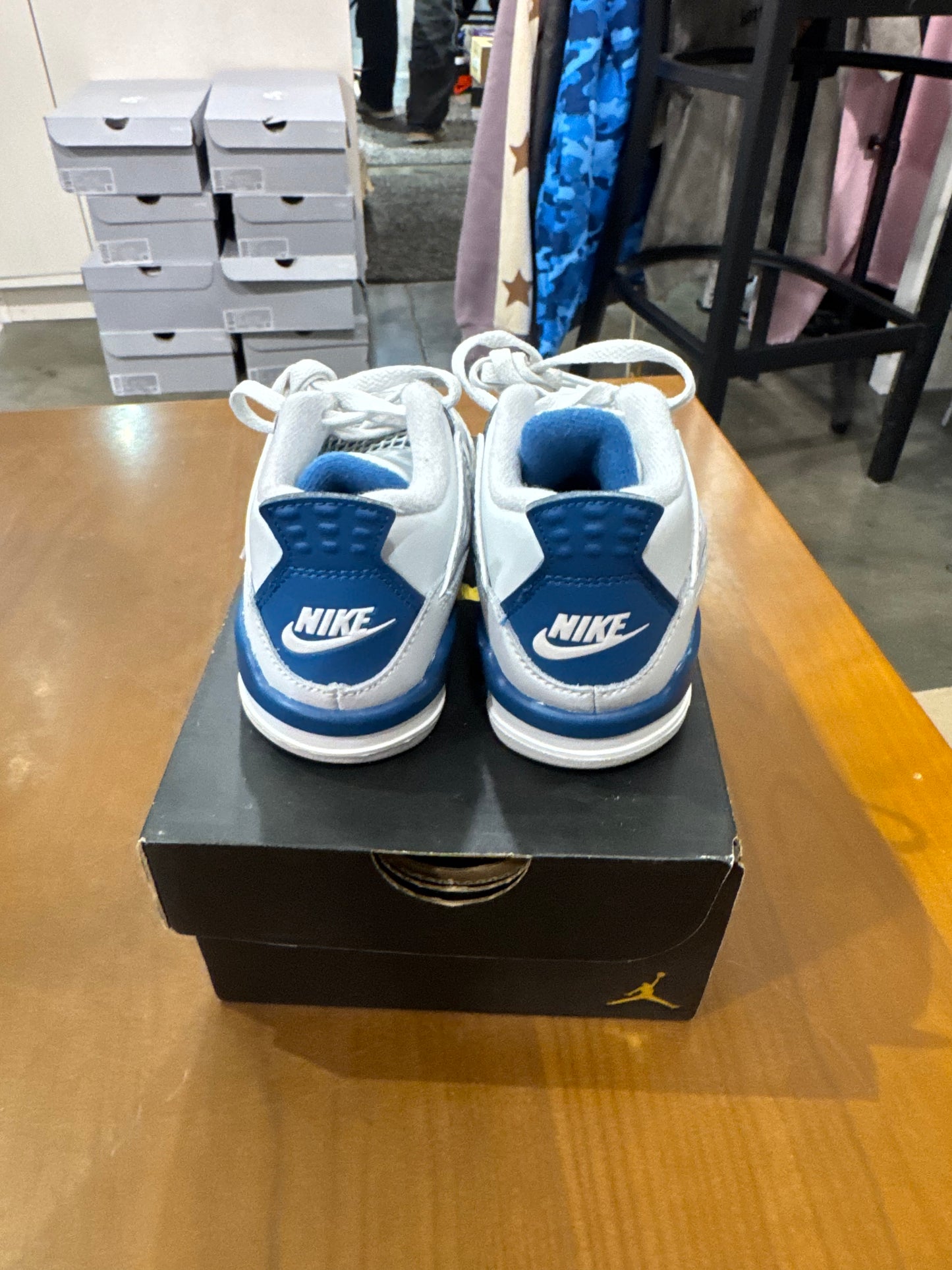 Preowned Air Jordan 4 Military Blue