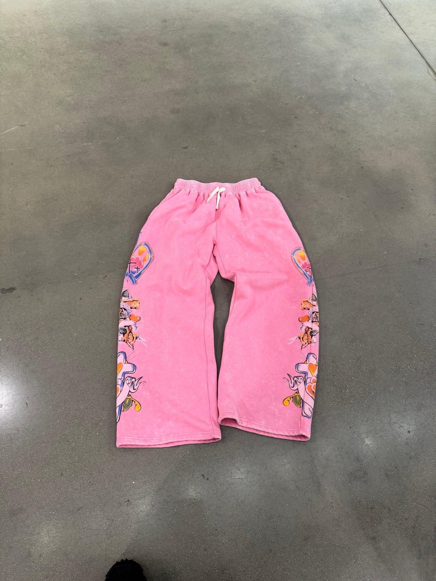 Preowned WE ARE RIGHTEOUS Sweatpants Pink