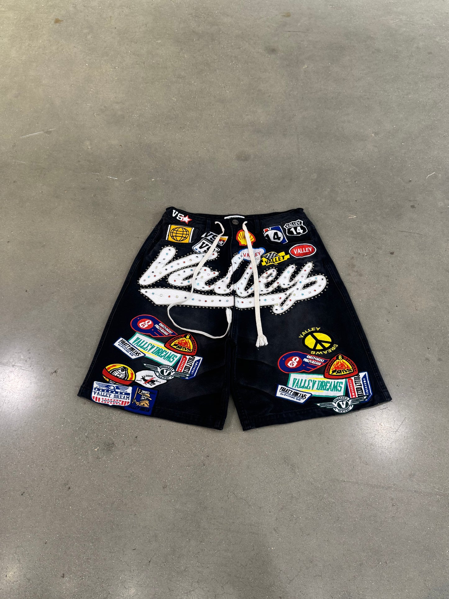 Preowned Vale Jean Shorts Black Patches