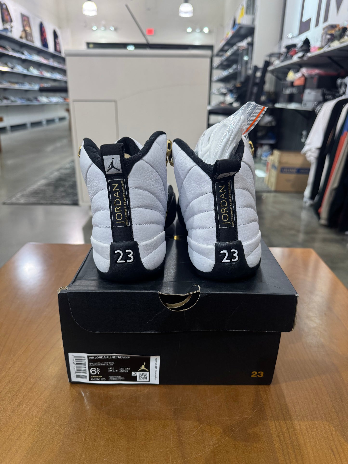 Air Jordan 12 Royalty