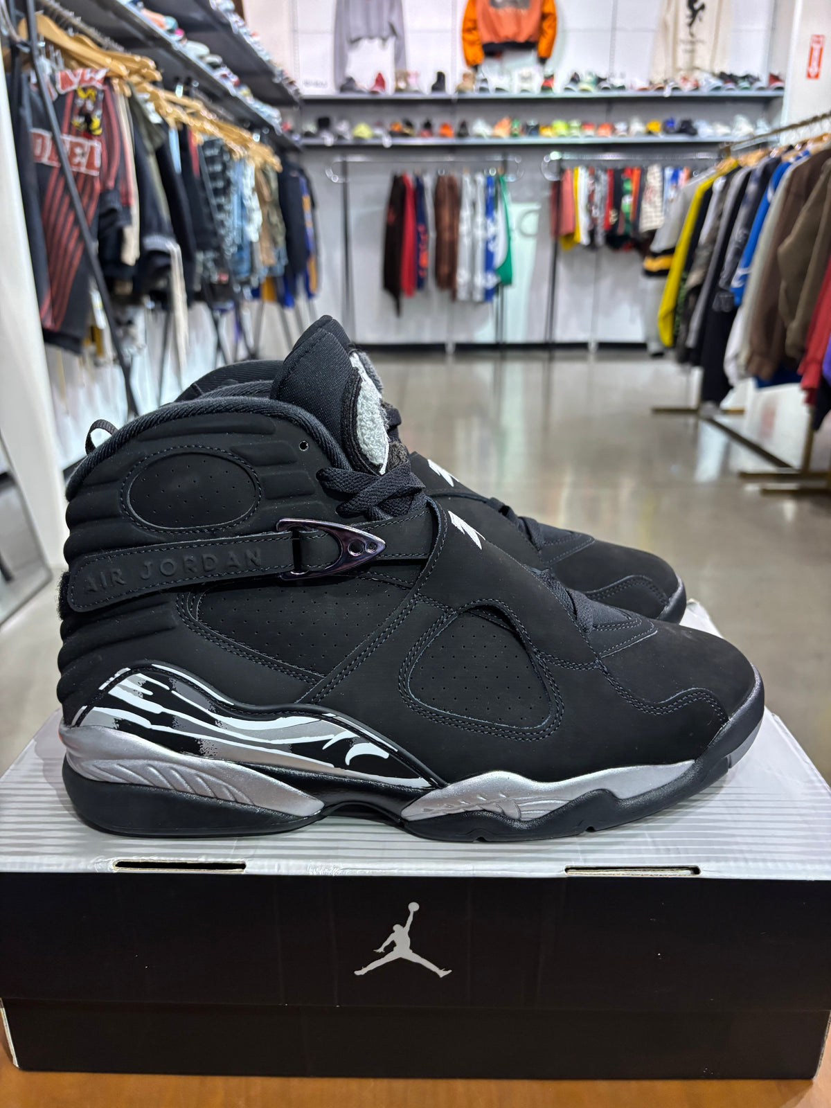 Air Jordan 8 Chrome
