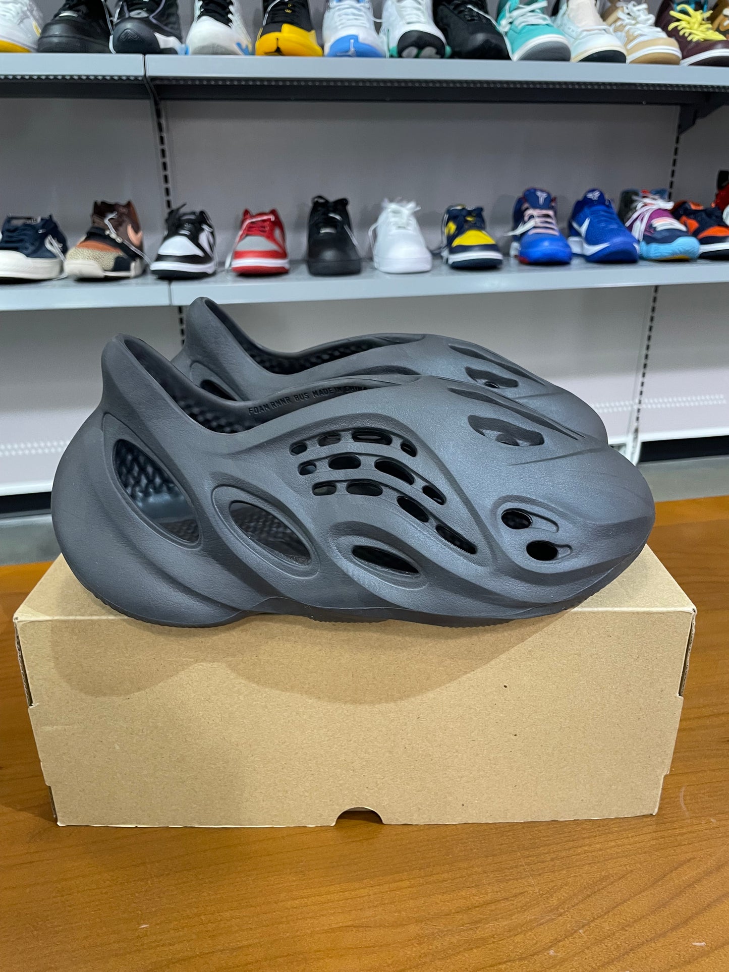 Preowned Yeezy Foam Runner Onyx