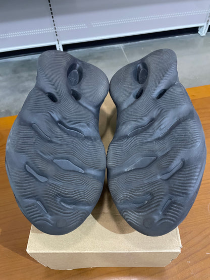 Preowned Yeezy Foam Runner Onyx