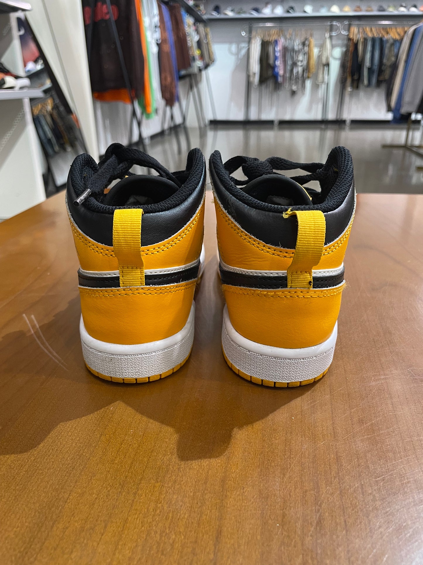 Preowned Air Jordan 1 Mid Taxi