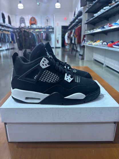Preowned Air Jordan 4 White Thunder