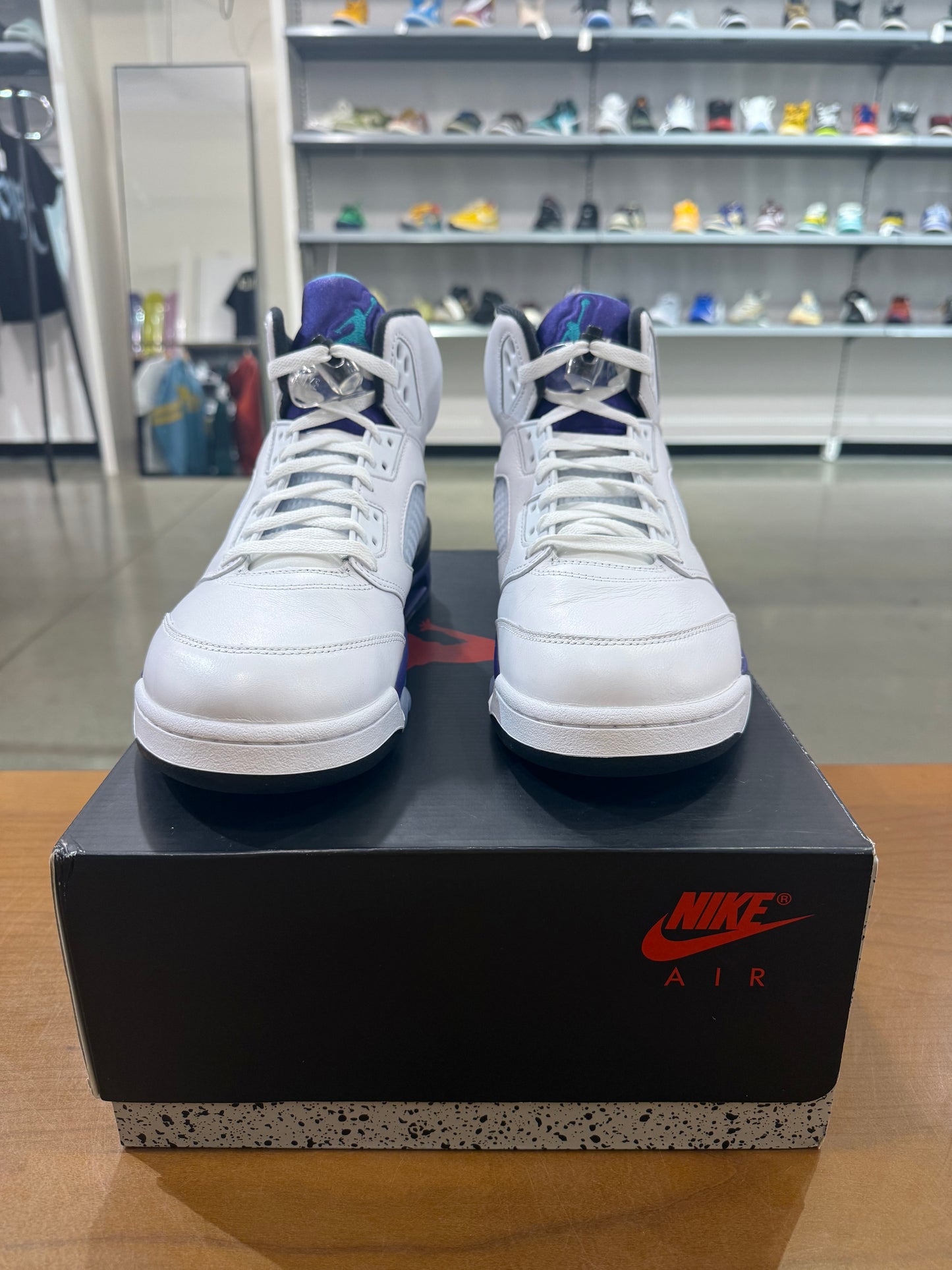 Preowned Air Jordan 5 Grape