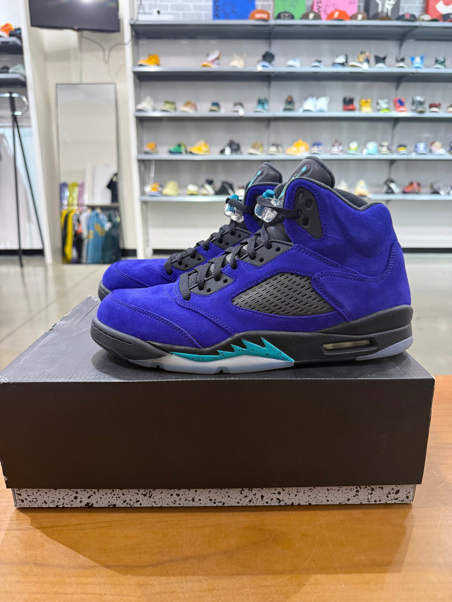 Preowned Air Jordan 5 Alternate Grape