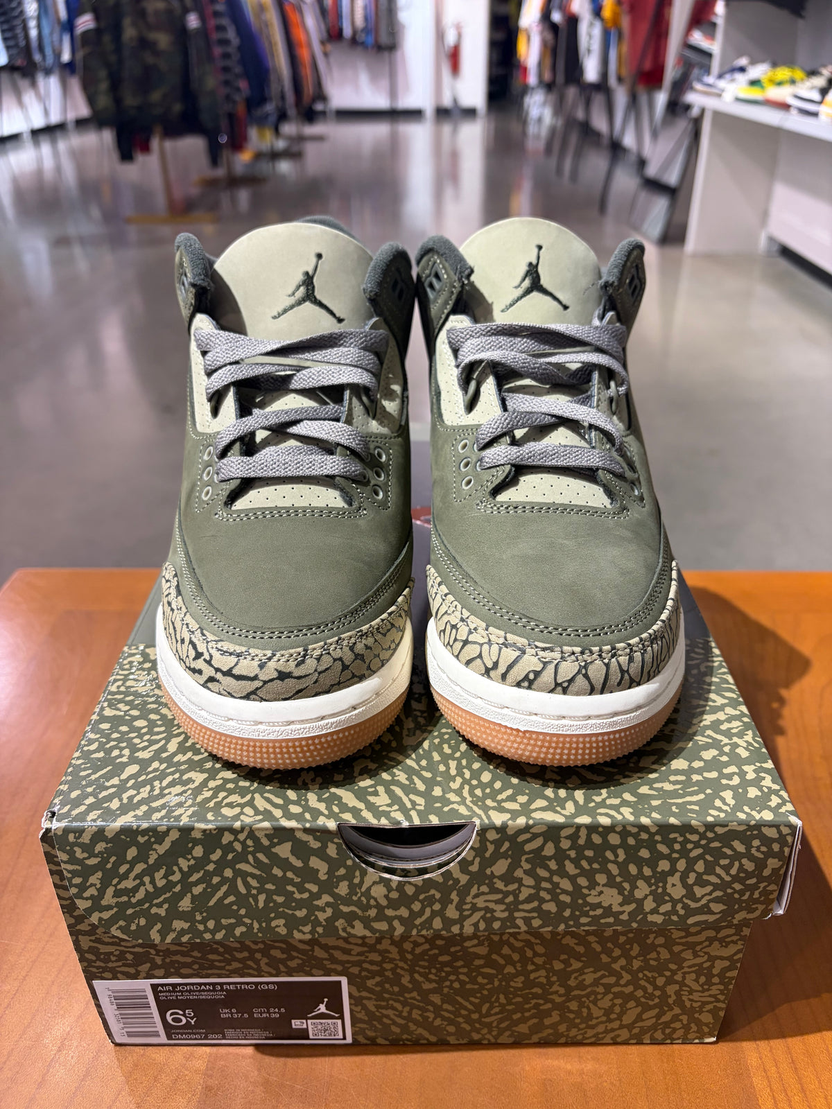 Preowned Air Jordan 3 Family Affair