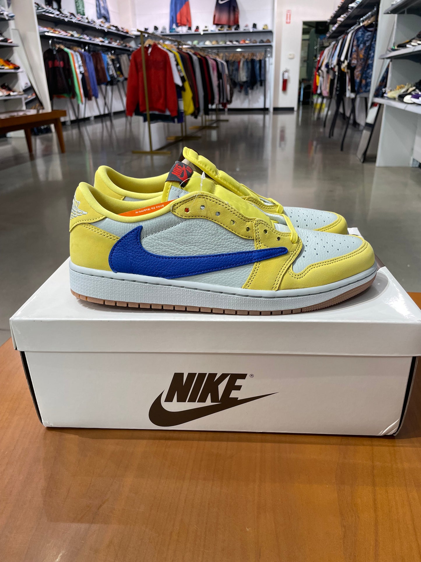 Travis Scott Air Jordan 1 Low Canary