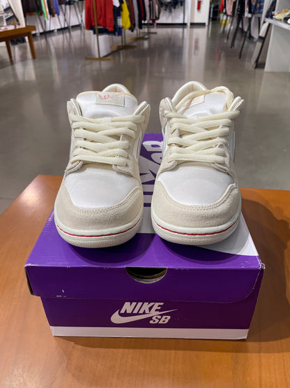 Nike SB Dunk Low City of Love