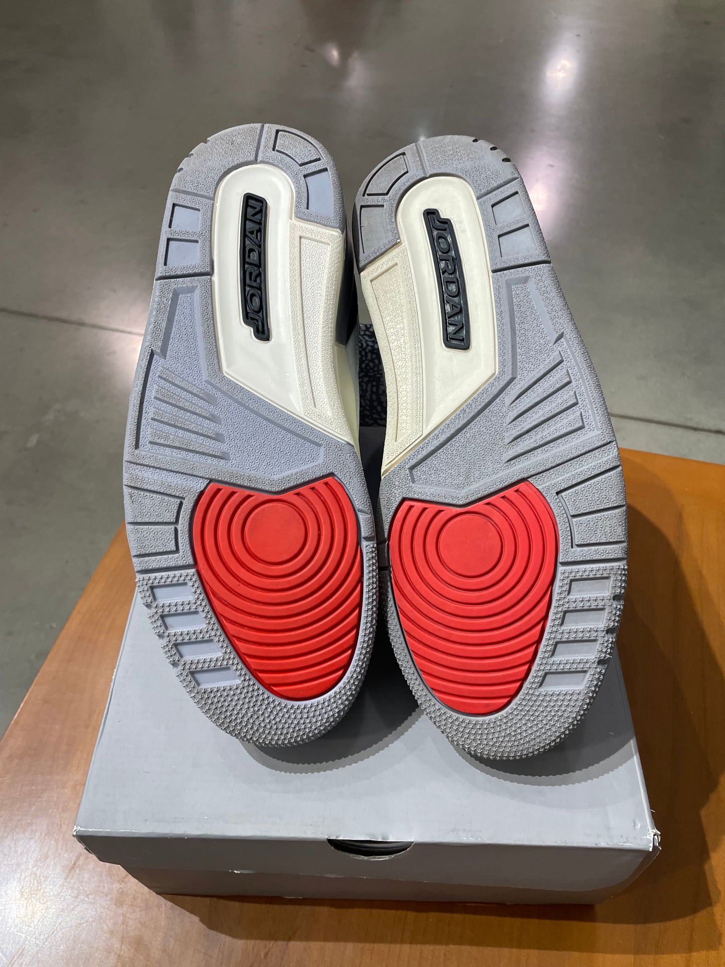 Preowned Air Jordan 3 Cement Grey