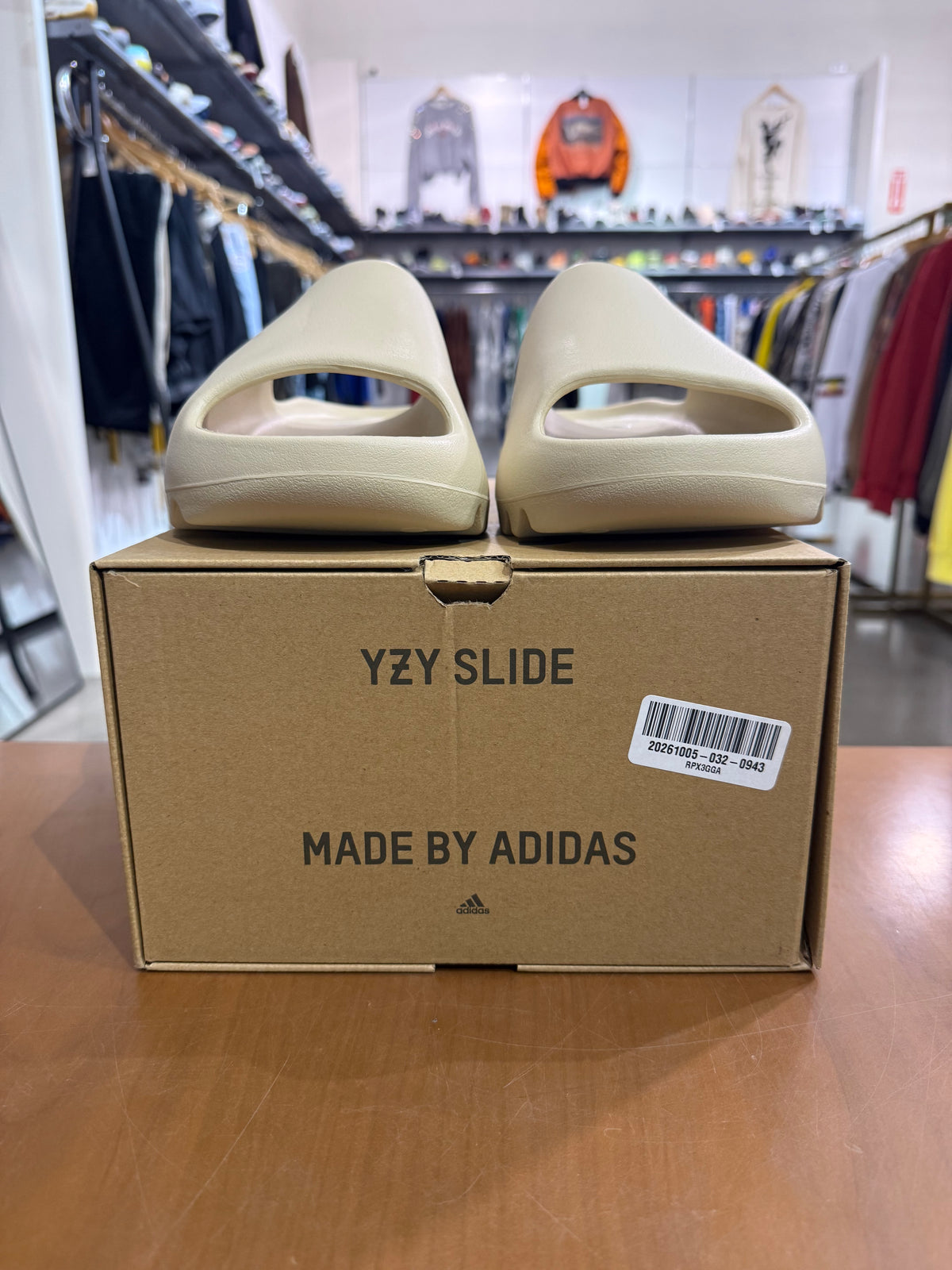 Adidas Yeezy Slide Bone
