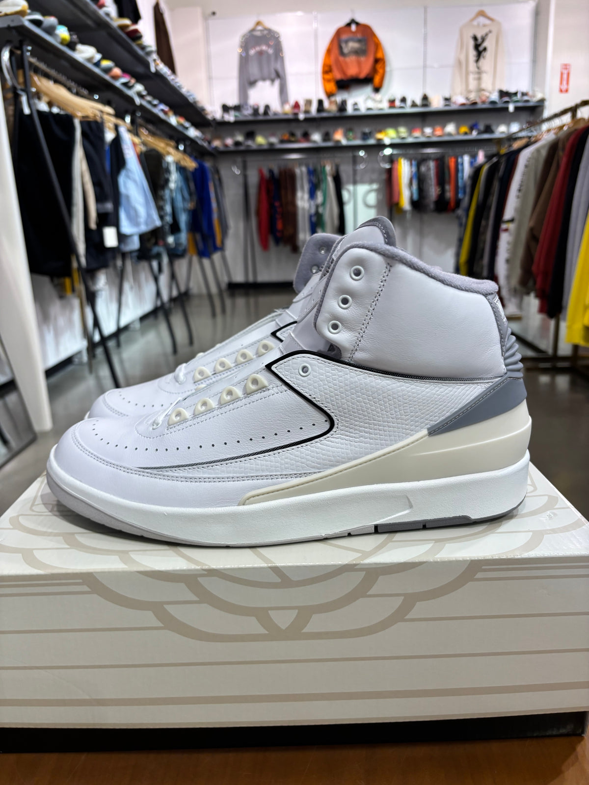 BRAND NEW Air Jordan 2 Cement Grey SIZE 12