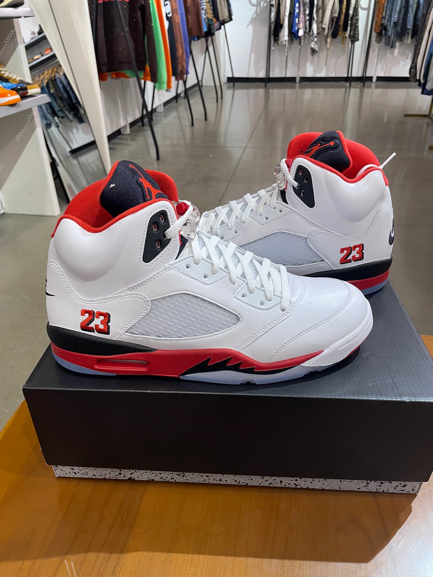 Air Jordan 5 Fire Red