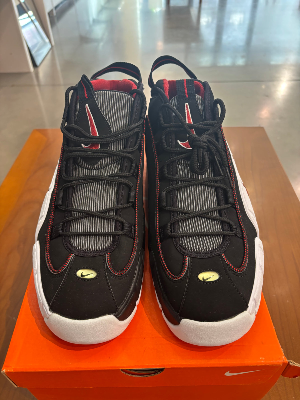 BRAND NEW Nike Air Max Penny Chicago Bulls SIZE 13