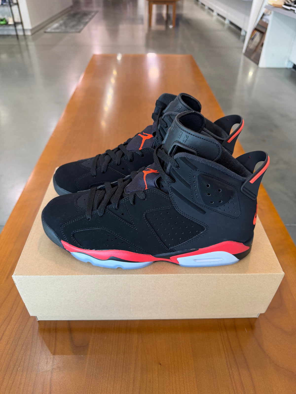 BRAND NEW Air Jordan 6 Infared Salesman SIZE 10