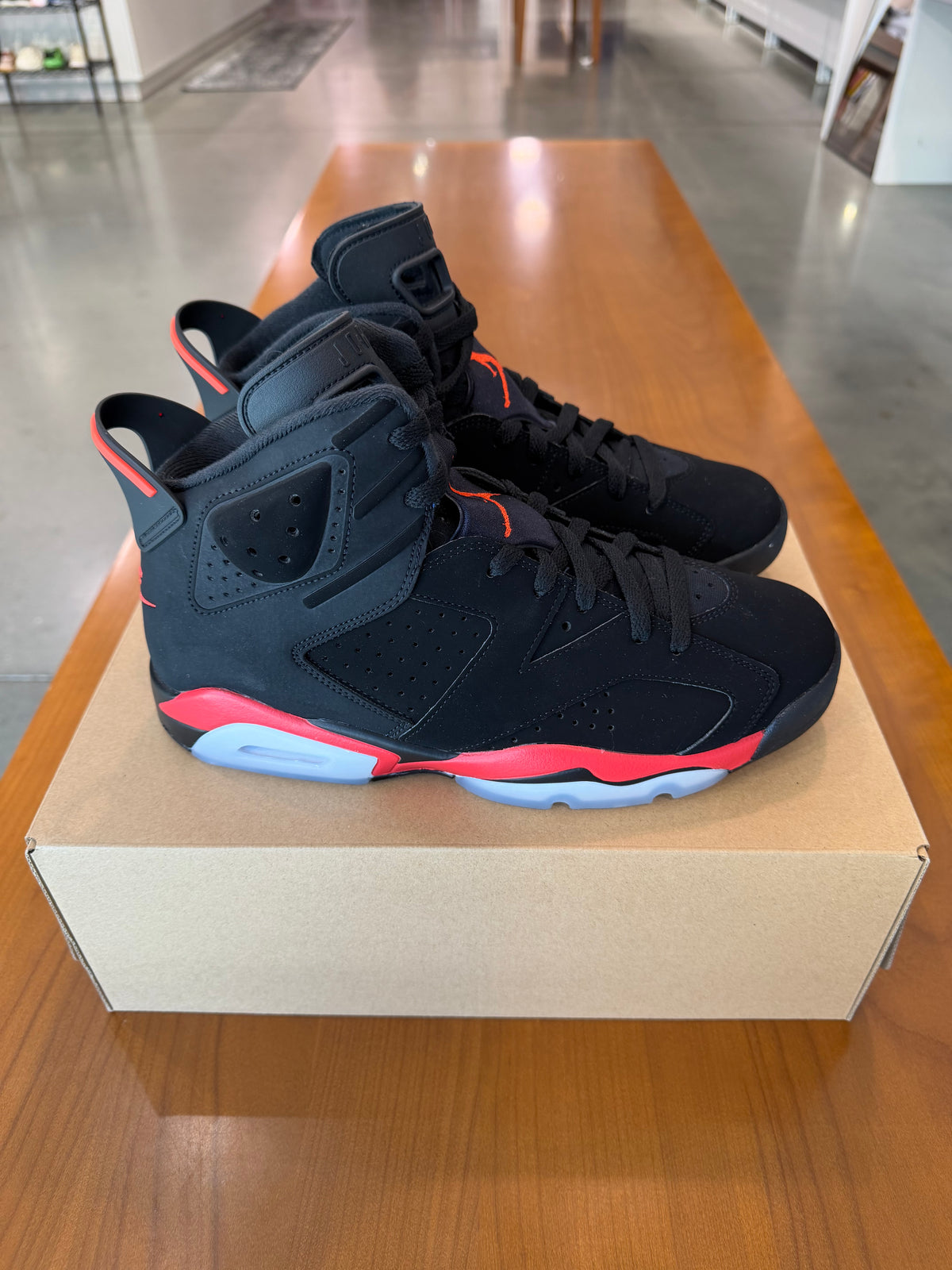 BRAND NEW Air Jordan 6 Infared Salesman SIZE 10